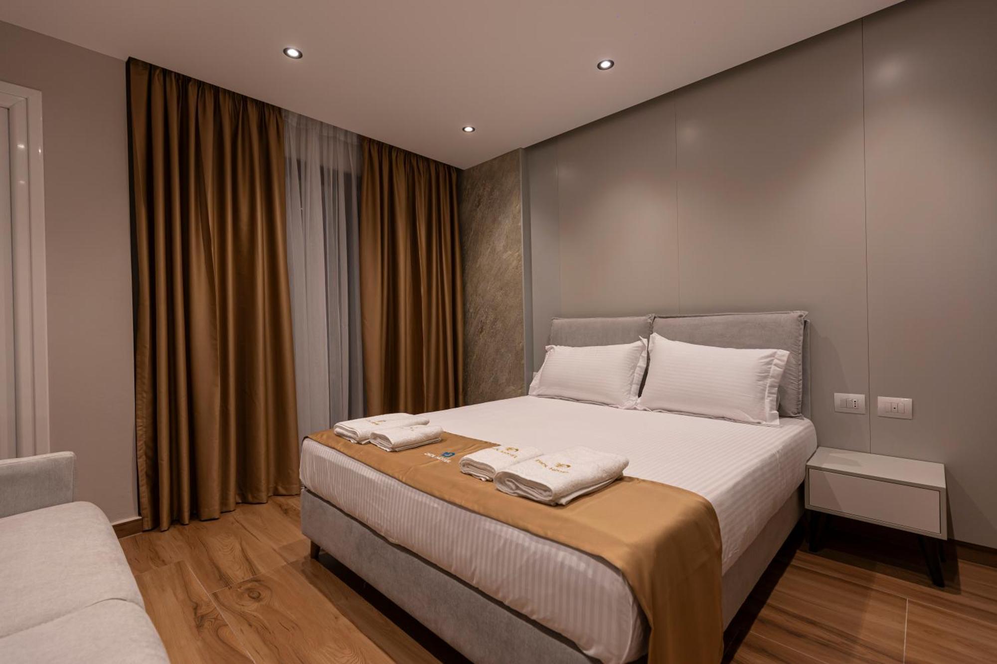 Diol Hotel Εξαμίλιο Εξωτερικό φωτογραφία