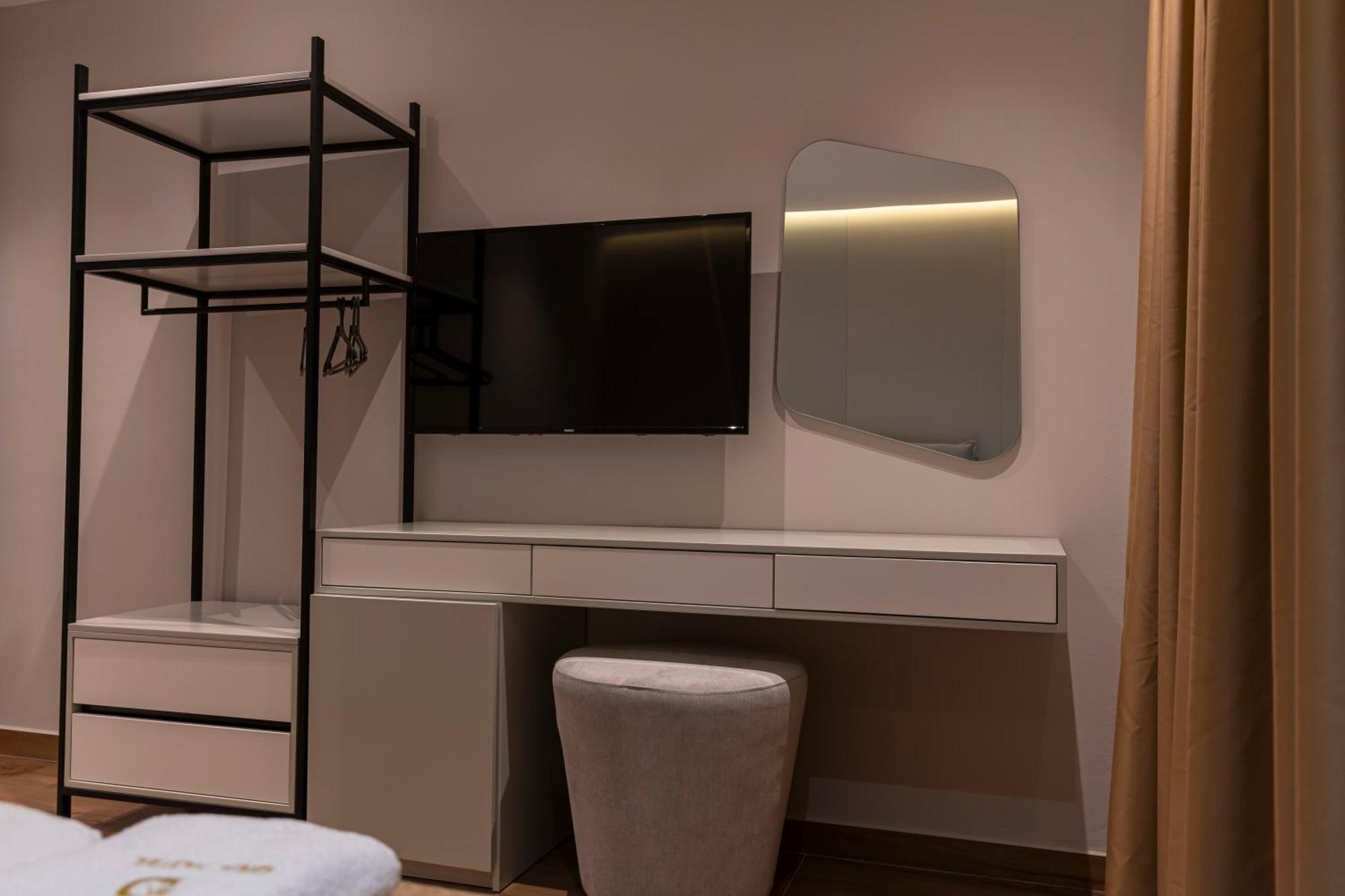 Diol Hotel Εξαμίλιο Εξωτερικό φωτογραφία